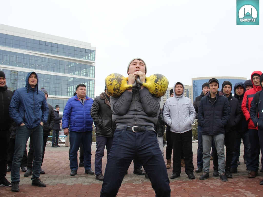 Наурыз мерекесіне орай Астана мешіттерінде спорттық ойын түрлерінен жарыс өтті